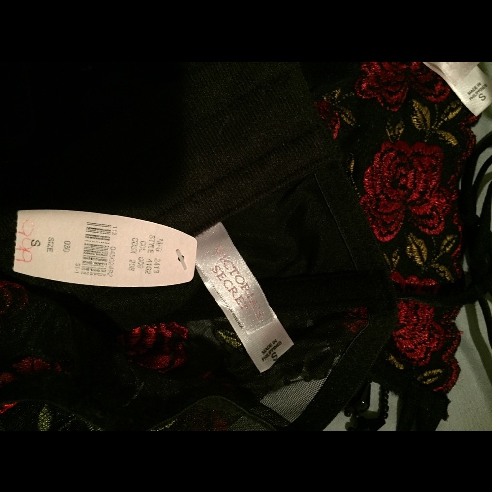 Brand new w tags VS bra/thong and garter belt